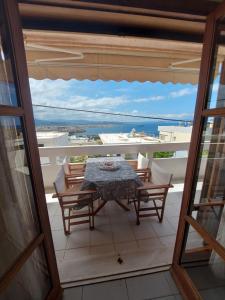 Eolia apartment with panoramic Chania view