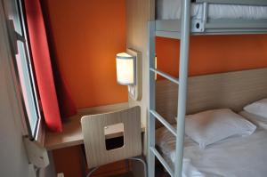 Hotels Premiere Classe Clermont-Ferrand Aubiere : photos des chambres