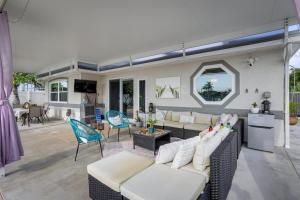 St Pete Vacation Rental: Private Pool & Water View