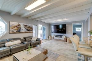 St Pete Vacation Rental: Private Pool & Water View