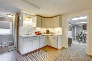 Charming Lake Ann Apartment - Walkable Location!