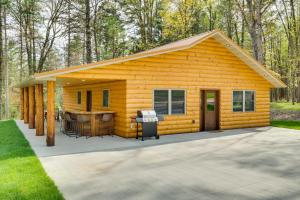 Near Memorial Park Lake Arbutus Vacation Rental