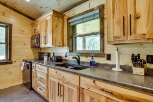 Near Memorial Park Lake Arbutus Vacation Rental