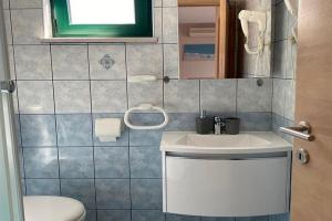 Family-friendly apartments with swimming pool Promajna, Makarska - 6849