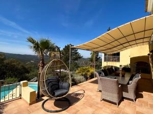 Villas Opulent Villa in Le muy with Swimming Pool : photos des chambres