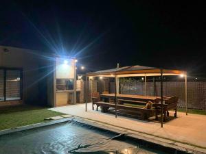 Casa con piscina en Maipú, Mendoza