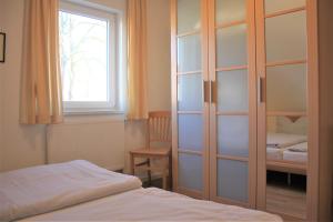 Roter Erik App 3, DG li