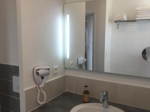 Hotels Hotel de la Plage : photos des chambres