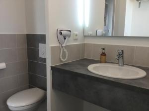 Hotels Hotel de la Plage : photos des chambres