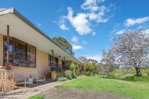 Bendalong - Rural Retreat, Short Drive to CBD