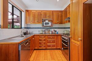 Bendalong - Rural Retreat, Short Drive to CBD