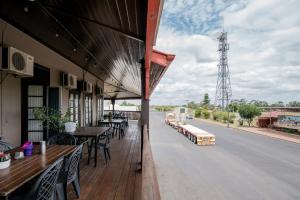 Commercial Hotel