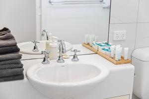 Moodys Beach Apartment