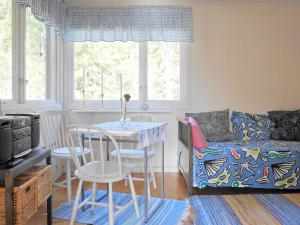 4 person holiday home in UDDEVALLA