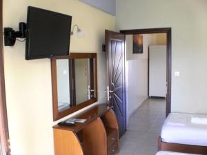 One-Bedroom Apartment (3 Adults)