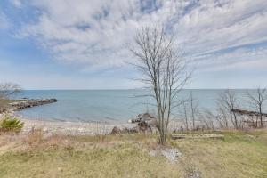 Lake Michigan Vacation Rental w Private Beach!