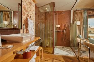 Superior Suite room in Sa Creu Nova Petit Palais Art & Spa