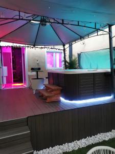 Lyon superbe jacuzzi vue sur jardin