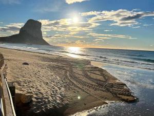 56C Vora vistas al mar, parking y wifi