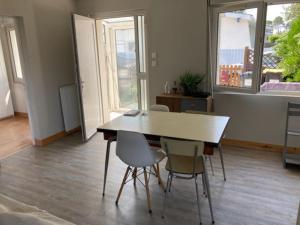 Maisons de vacances L'emeraude : Ares, House, 3 bedrooms : photos des chambres