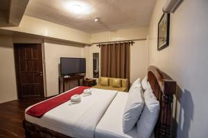 Kiwi Hotel