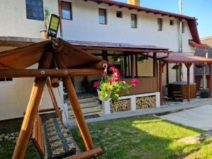 La Conac 13 Ceasuri Bune