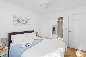 Kingfisher Lodge, Redlake Farm, Nr Glastonbury