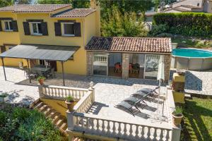Maisons de vacances LES CIGALES Villa for 8 by Sunset Riviera Holidays : photos des chambres