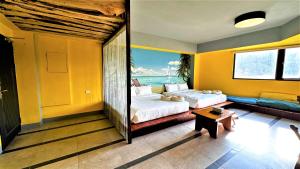 Phòng 4 người Nhìn ra cảnh Núi non (Quadruple Room with Mountain View)