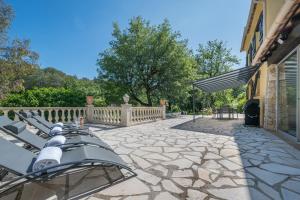 Maisons de vacances LES CIGALES Villa for 8 by Sunset Riviera Holidays : photos des chambres