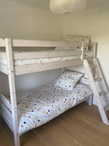 Maisons de vacances Vieux mas dans un parc arbore avec piscine : photos des chambres