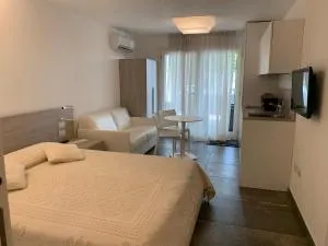 AppartArbus white suite - 古斯皮尼