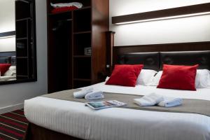 Hotels Hotel De L'univers : photos des chambres