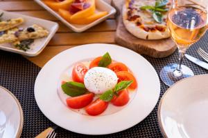 Hotels Les Terrasses du Bailli : photos des chambres