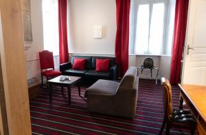 Hotels Hotel De L'univers : photos des chambres