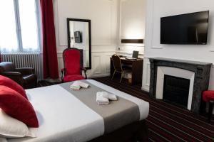 Hotels Hotel De L'univers : photos des chambres