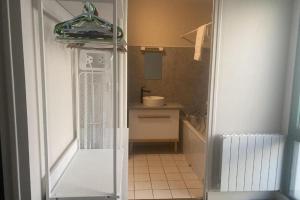 Appartements T2 proche Halles : photos des chambres