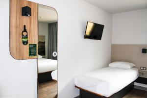 Hotels B&B HOTEL Aix-les-Bains : photos des chambres