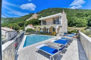 Kika's Home - Križišće