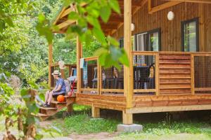 Campings Camping Paradis le Rocher de la Granelle : Chalet 3 Chambres