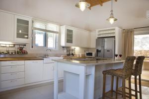 Villa Asteri, Old Skala - Secluded Location - Panoramic Sea Views - Infinity Pool