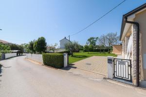 MIMA house with apartments