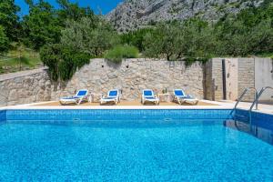 Villa Maruncela with sea and island views, 5 bedrooms, private pool, gym