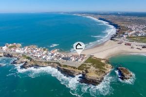 Sofia House - Baleal Island, Ocean view patio and bedroom