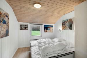 Einladendes Poolhaus Mit Meerblick - Einladendes Poolhaus Mit Meerblick