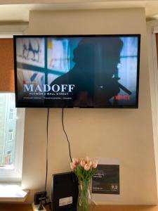 Zwykłe mieszkanie na Wileńska, trzy przystanki do starego miasta,dwa przystanki do szpitala praskiego,одна остановка транспорта до офиса для прохождения теста CES для моряков