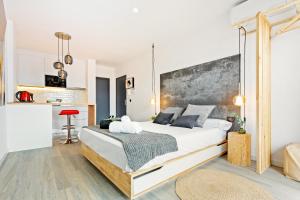 WELCS ESTUDIO 071 EMP frente al Mar