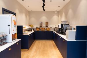 Hotels Hotel De L'univers : photos des chambres