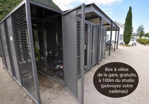 Appartements Studio Le Flore - Petit dejeuner inclus 1ere nuit - AUX 4 LOGIS : photos des chambres