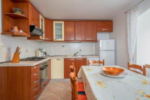 Holiday house LENU with Pool and amazing sea view